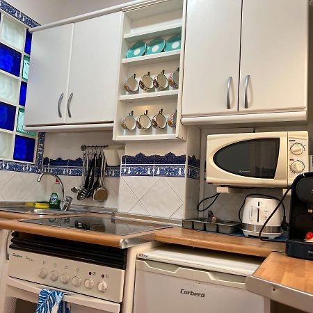 Iyourbasics Lovely Apartment Hinestrosa 23 Free Wifi&Ac Малага Екстериор снимка