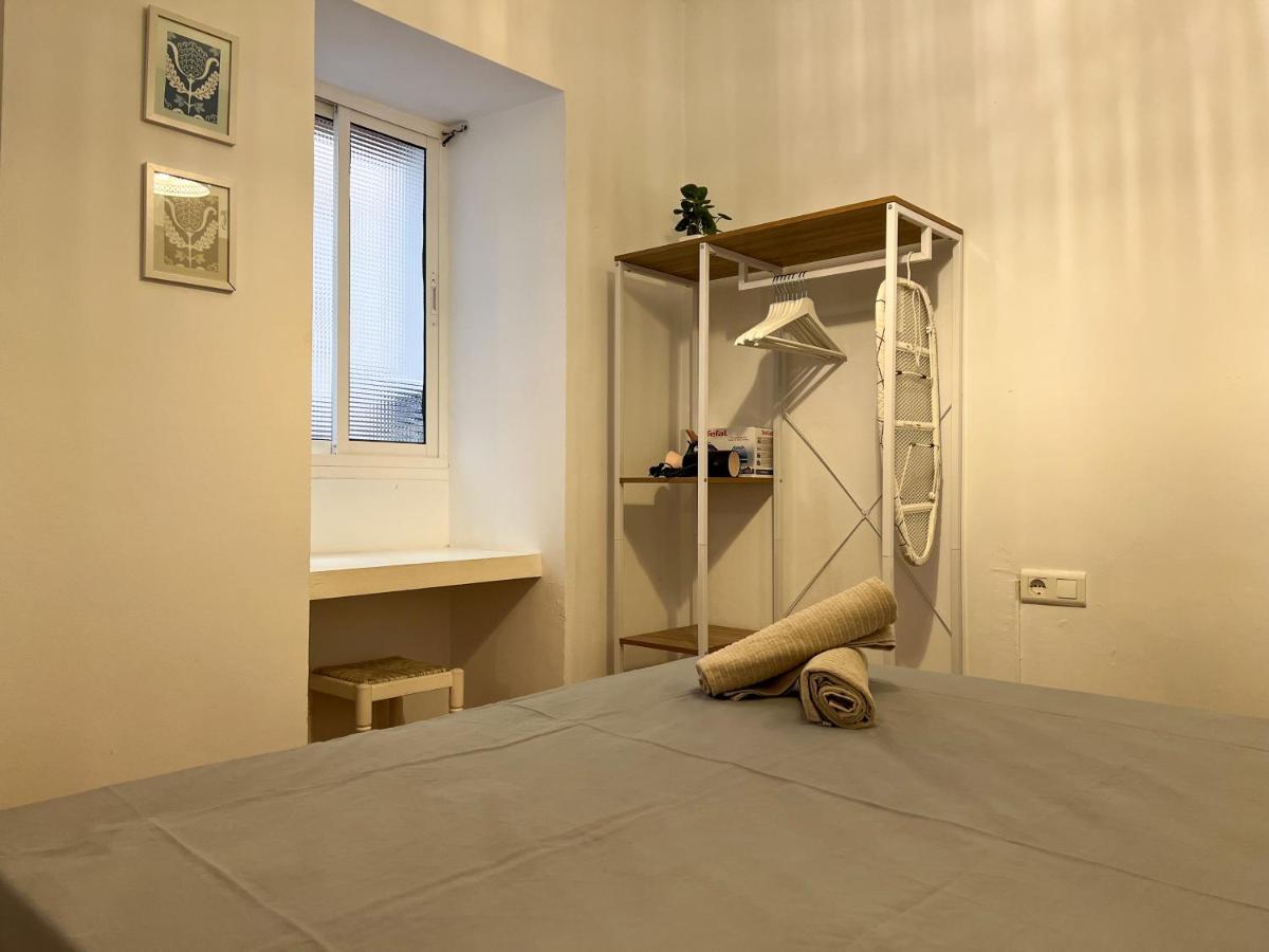 Iyourbasics Lovely Apartment Hinestrosa 23 Free Wifi&Ac Малага Екстериор снимка