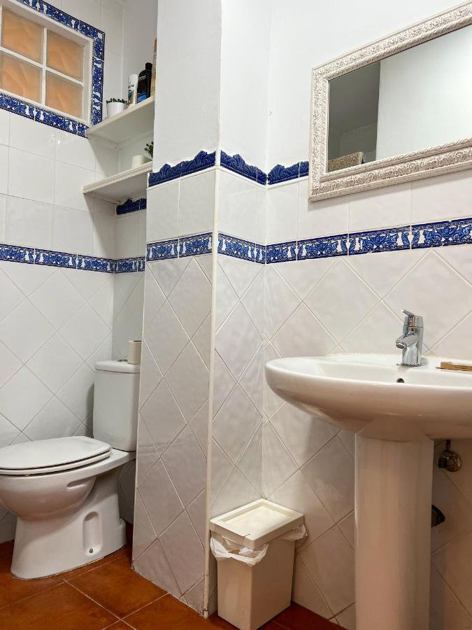 Iyourbasics Lovely Apartment Hinestrosa 23 Free Wifi&Ac Малага Екстериор снимка