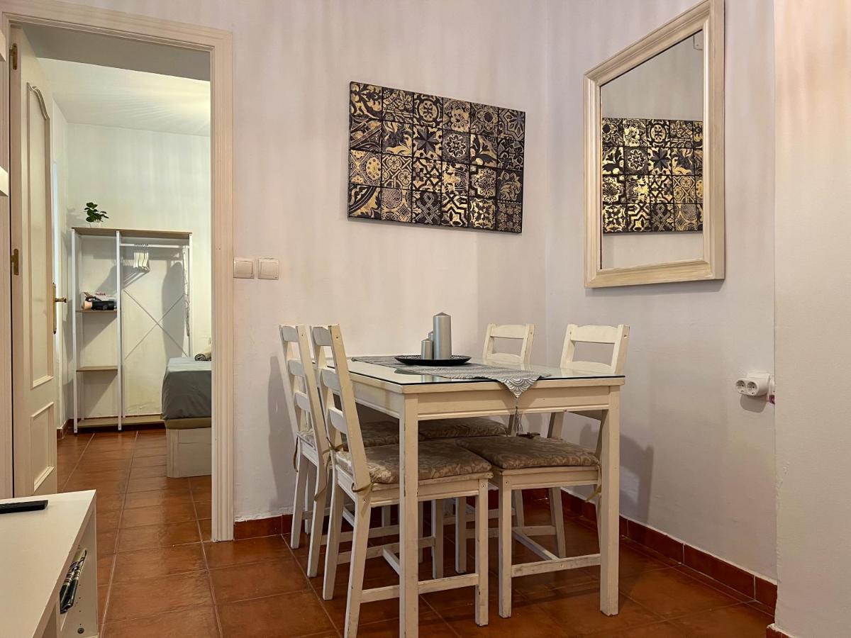 Iyourbasics Lovely Apartment Hinestrosa 23 Free Wifi&Ac Малага Екстериор снимка
