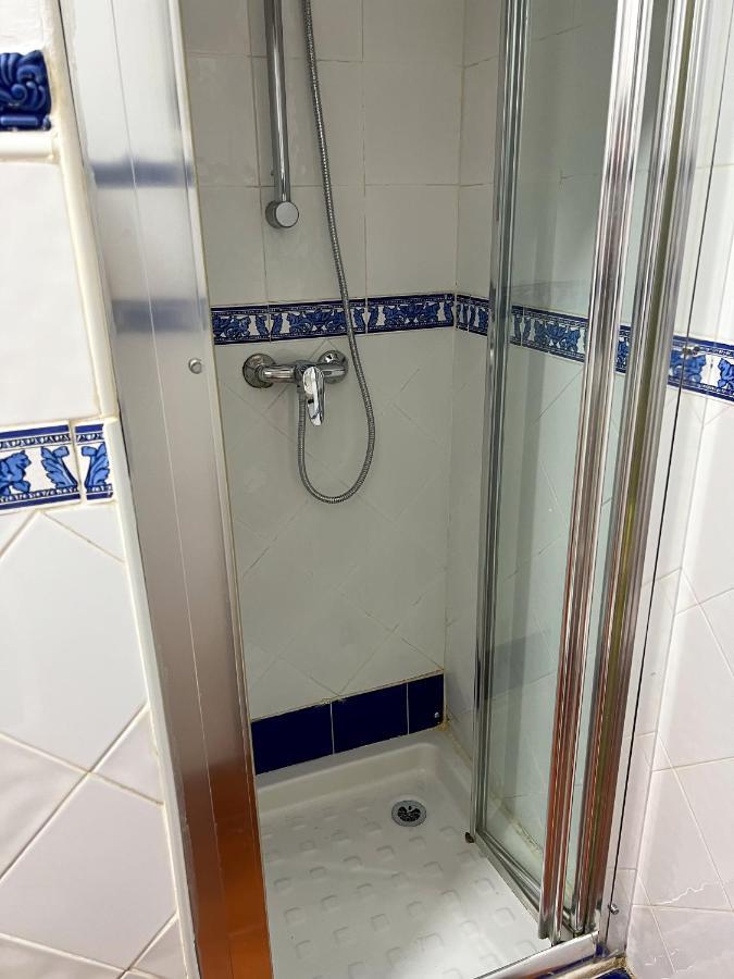 Iyourbasics Lovely Apartment Hinestrosa 23 Free Wifi&Ac Малага Екстериор снимка