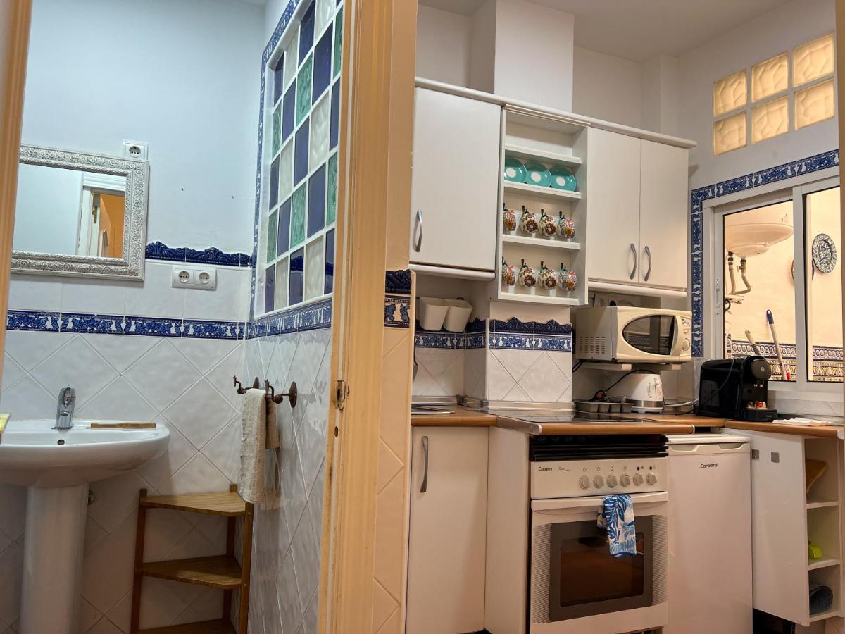 Iyourbasics Lovely Apartment Hinestrosa 23 Free Wifi&Ac Малага Екстериор снимка