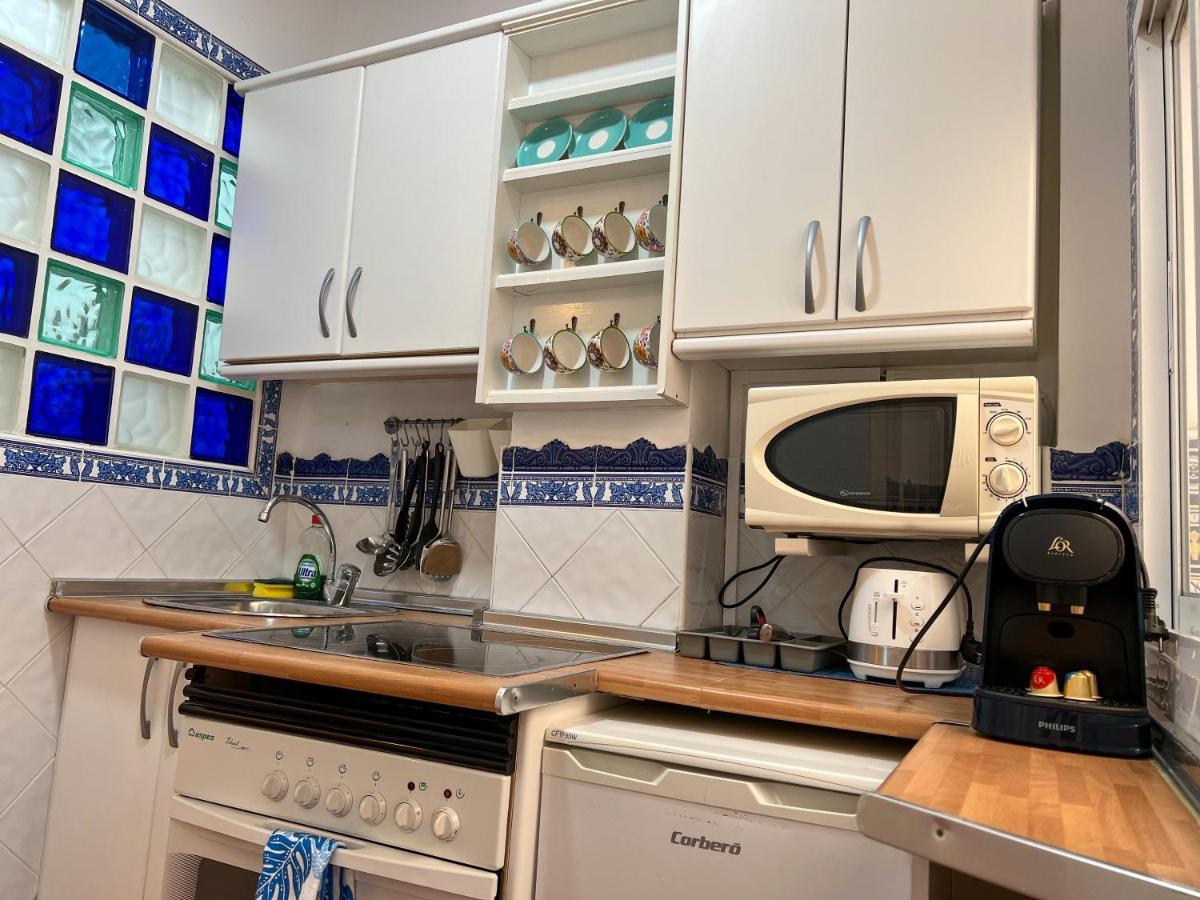 Iyourbasics Lovely Apartment Hinestrosa 23 Free Wifi&Ac Малага Екстериор снимка