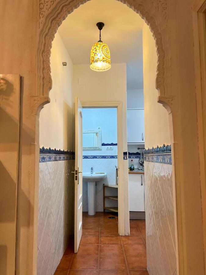 Iyourbasics Lovely Apartment Hinestrosa 23 Free Wifi&Ac Малага Екстериор снимка